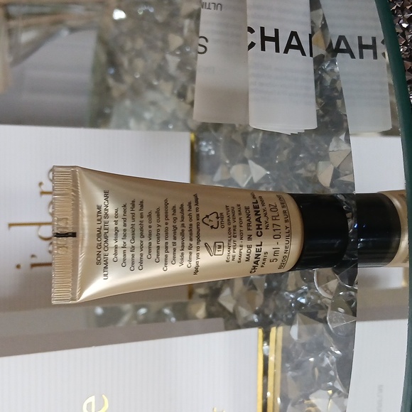 New 2 Dior J'adore Eau de Parfum and 1 Chanel Sublimage cream - Picture 13 of 17